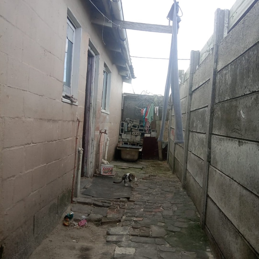 3 Bedroom Property for Sale in Roosendal Western Cape